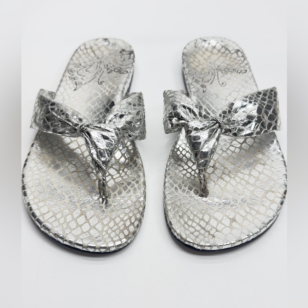 Chico's Silver Metallic Flat Sandals Snake Print women’s size 7 (S49) - Picture 2 of 7